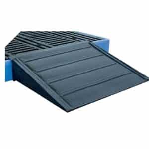 Rampe d'accès amovible pour plancher de rétention